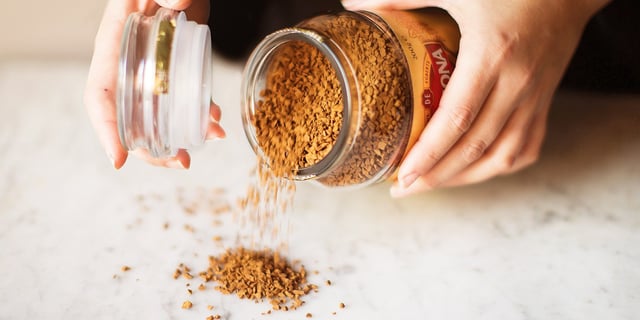 moccona open coffee jar 2